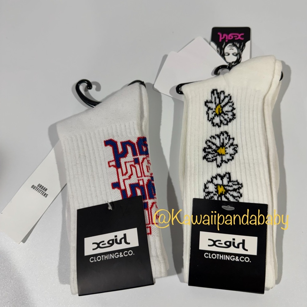 New with Tags (Set of 2) X-Girl Clothing White Daisy & Logo Women’s Crew Socks